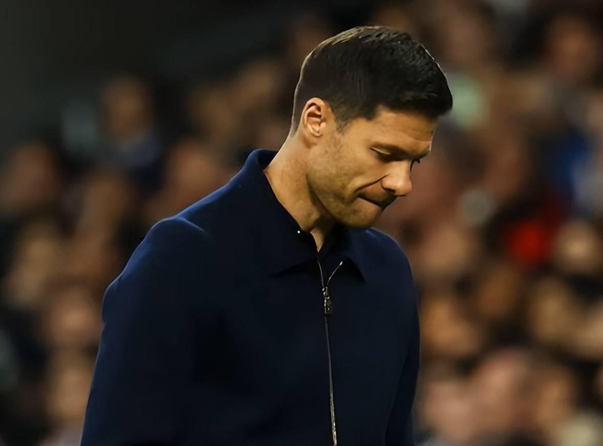 阿隆索帅位堪忧，两大潜在继任者浮出水面，齐达内和渣叔谁更适合？